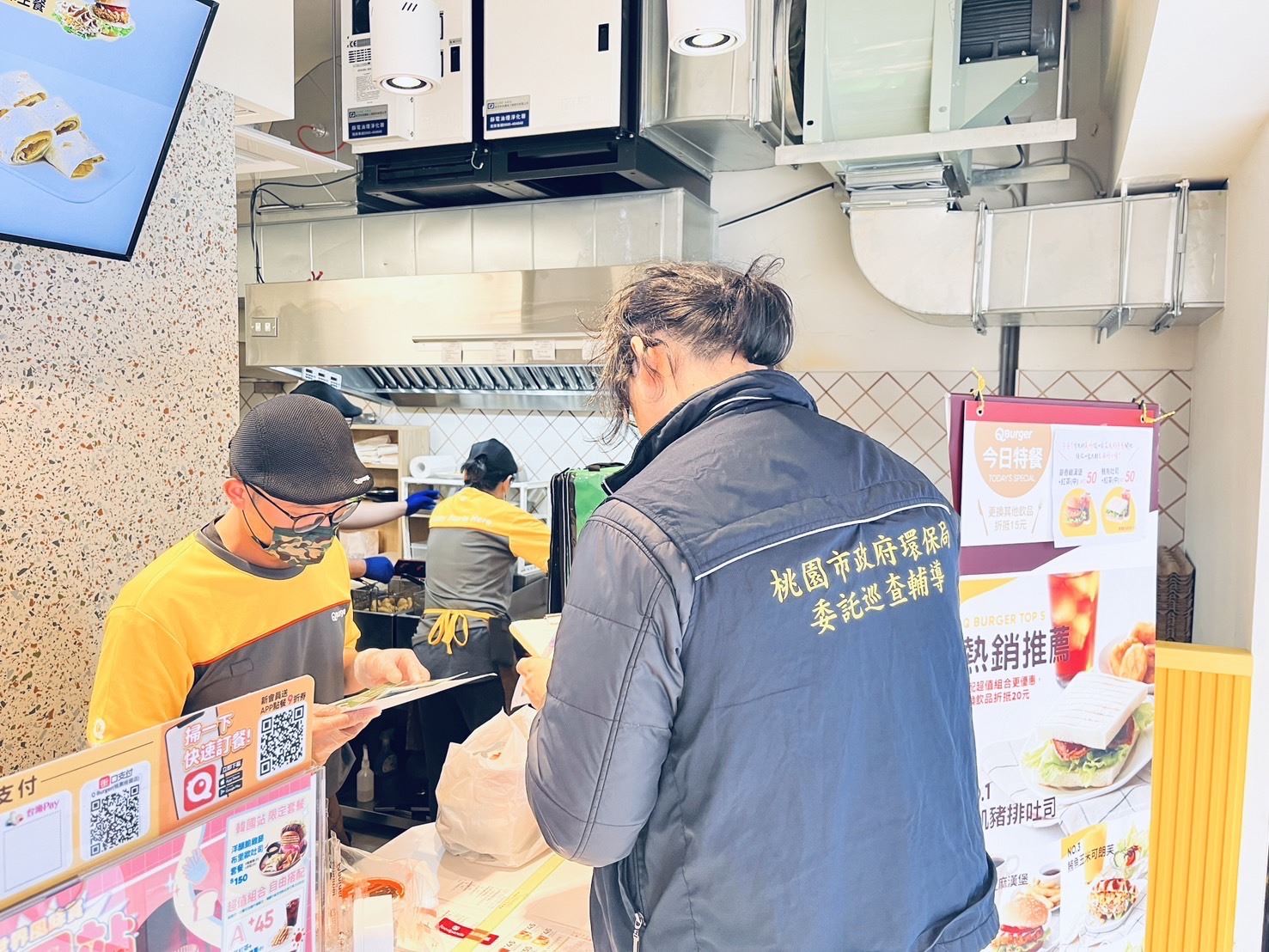 桃園環保局「食在淨煙」專案初見成效　店家自主改善率達7成.jpg